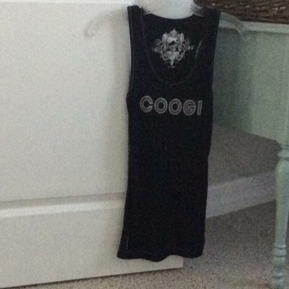 Women’s coogi tee